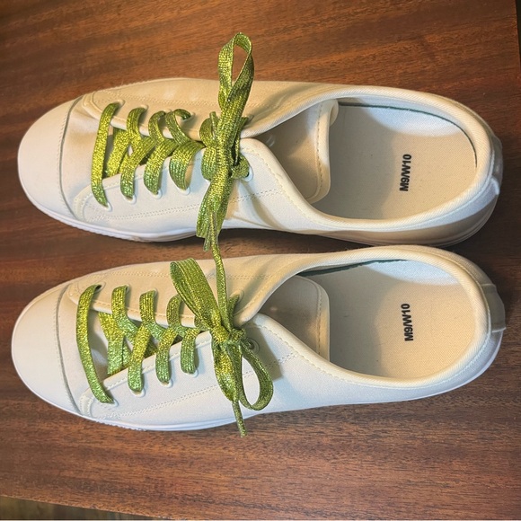 All white tennies with sparkly green laces W10/M9 - Picture 2 of 9